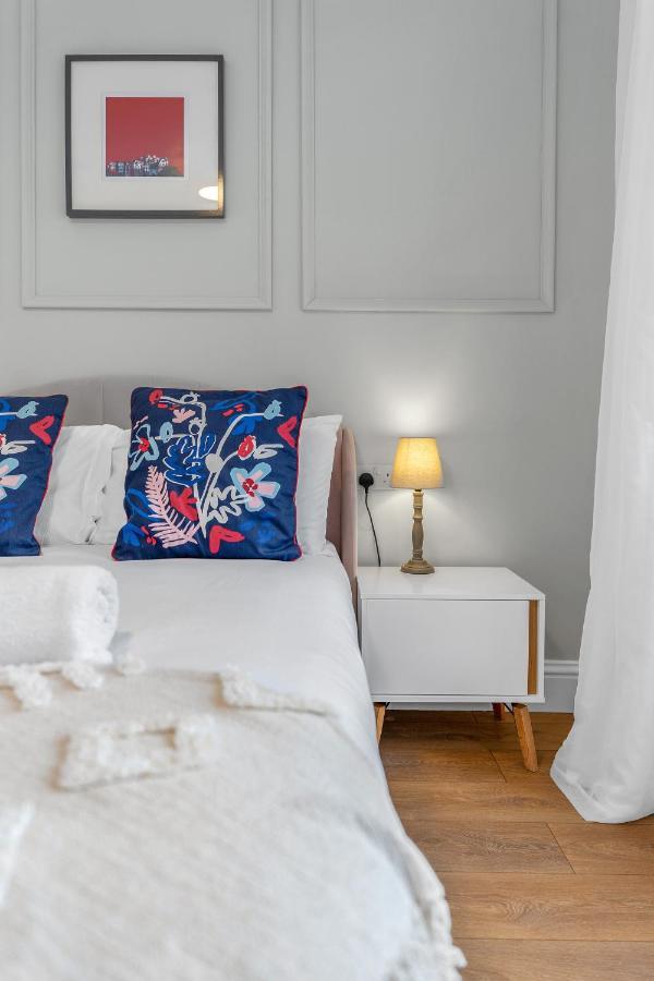 Cheerful Stays - Jamson Pl 3 Bed Apartment إدنبرة المظهر الخارجي الصورة