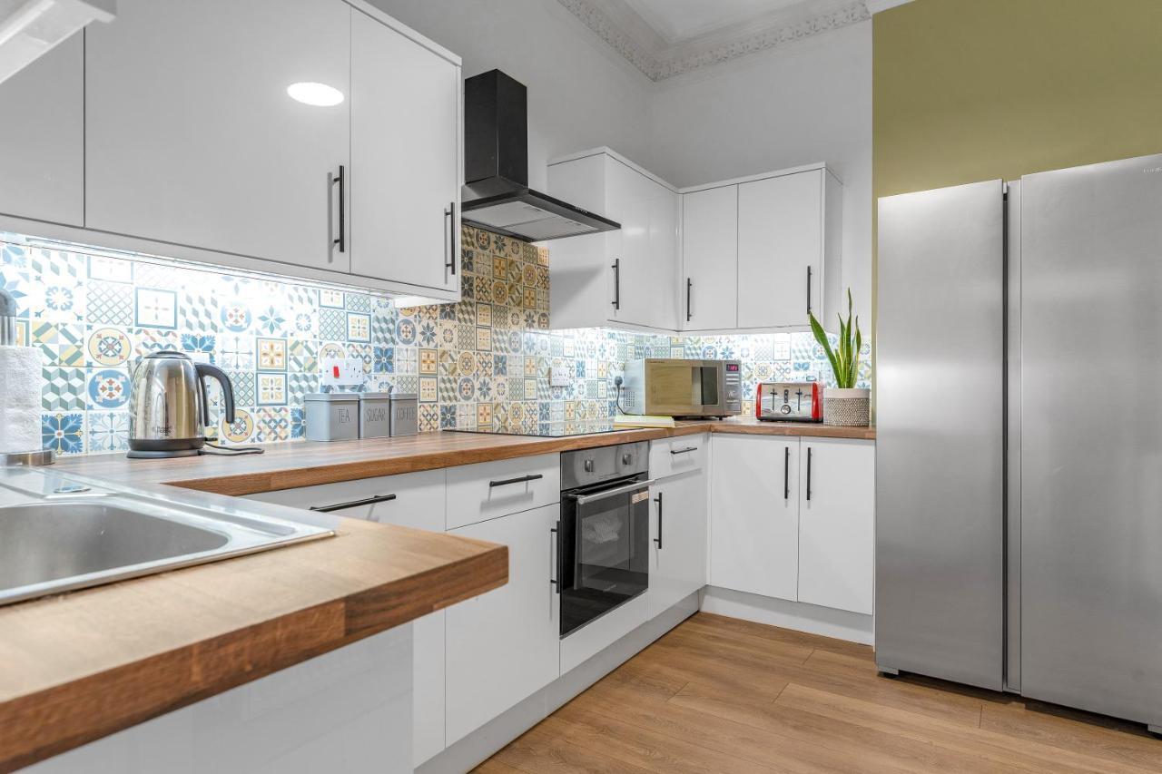 Cheerful Stays - Jamson Pl 3 Bed Apartment إدنبرة المظهر الخارجي الصورة